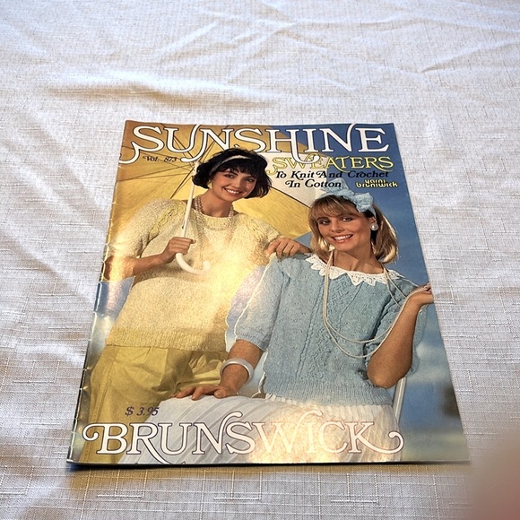SUNSHINE AND CROCHET BUNDLE OF TWO MAGAZINES - Picture 9 of 13